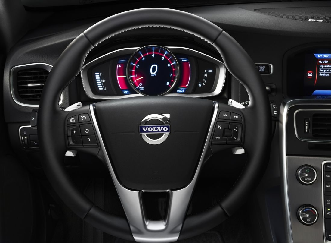 Volvo () V60 I (FW):  