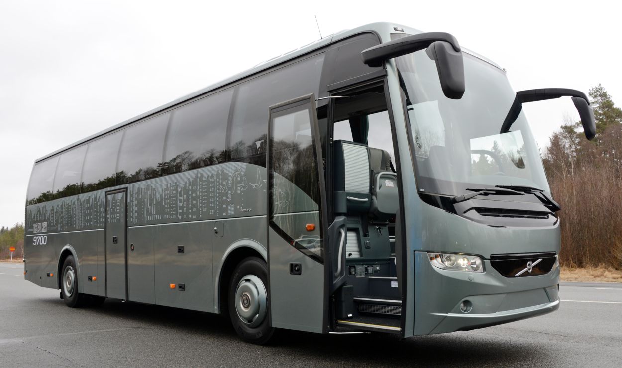 Volvo () 9700:  