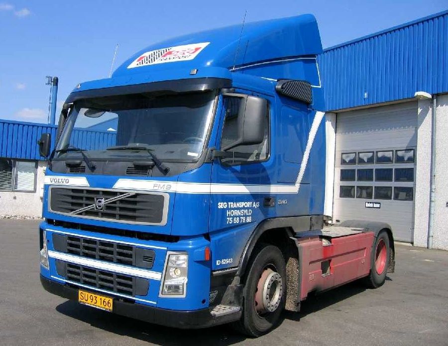 Volvo () FM9:  