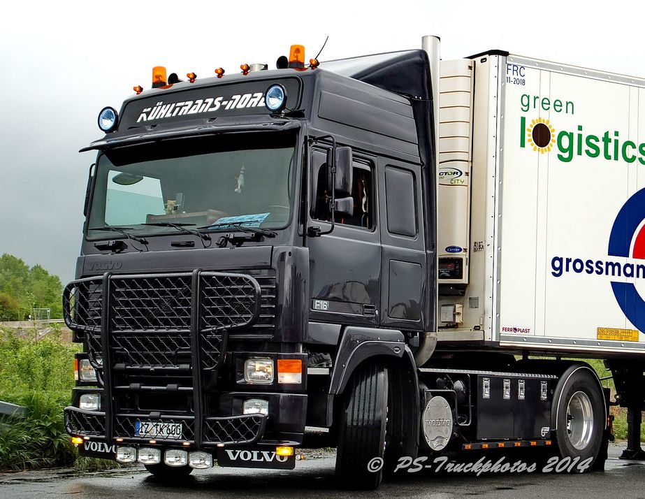 Volvo () F16:  