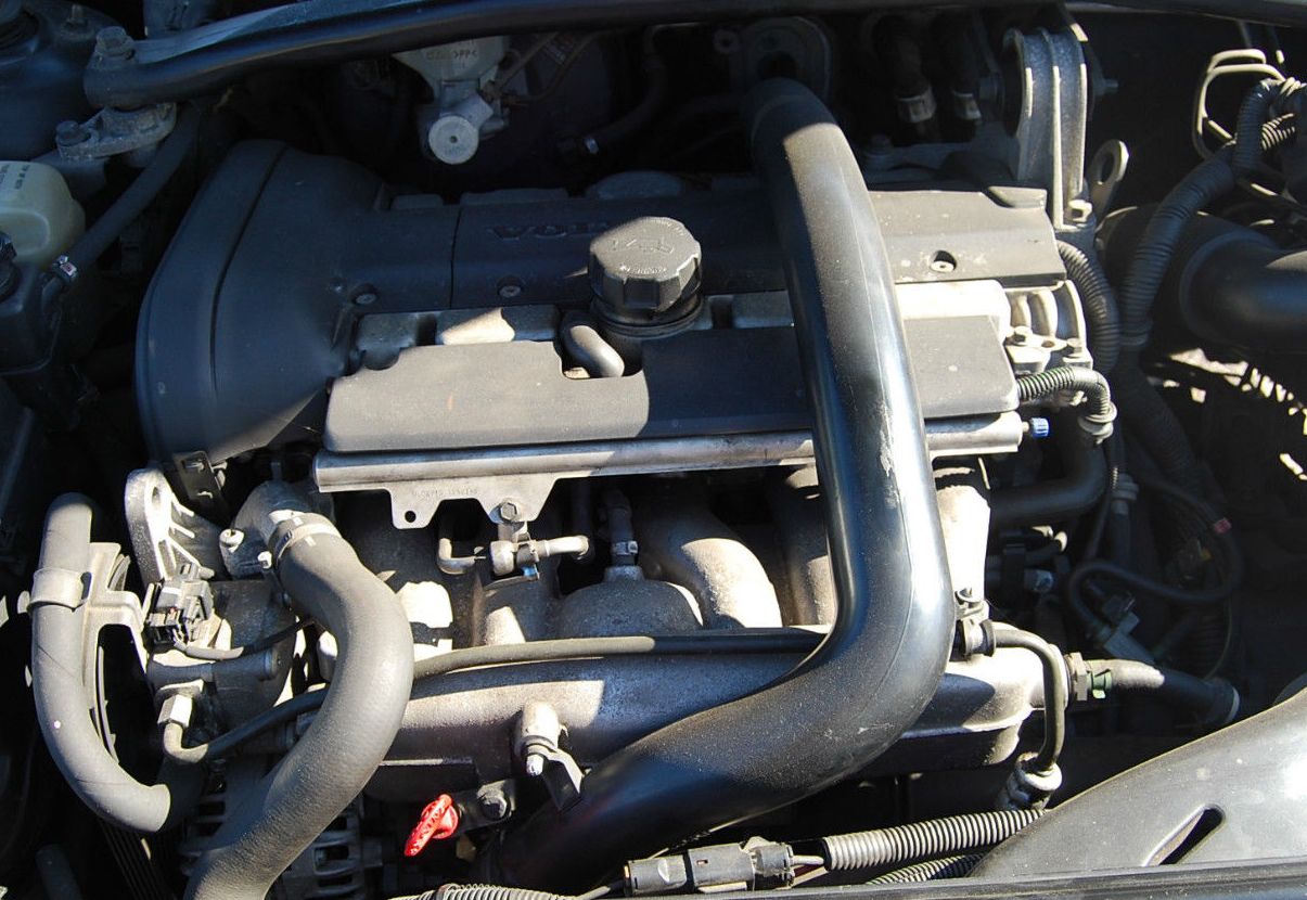 Volvo () B4204T5:  