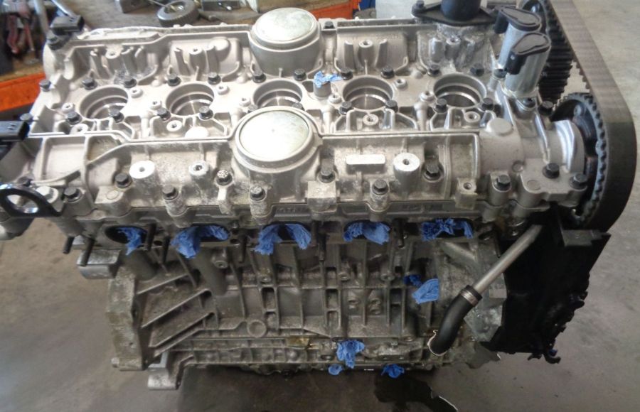 Volvo () B5204T8:  