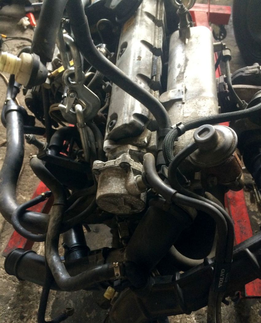 Volvo () D4192T2:  