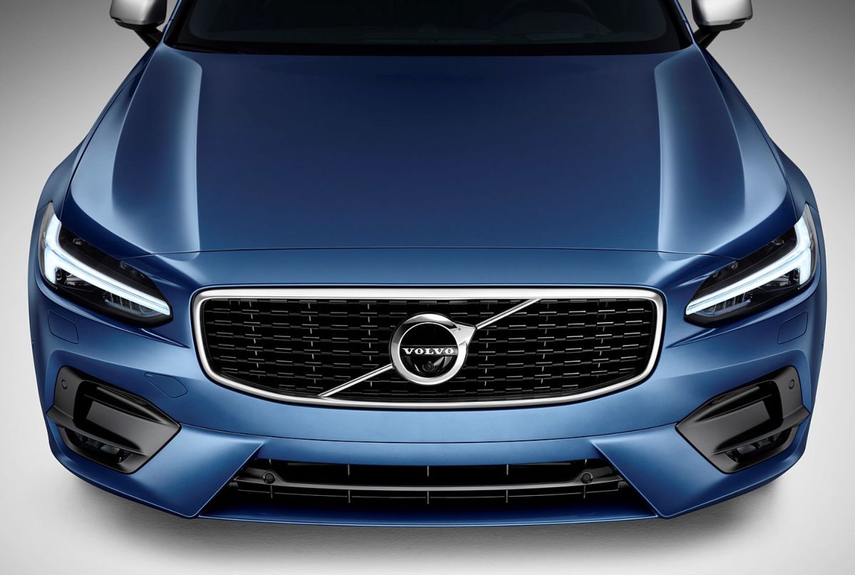 Volvo () S90 II:  