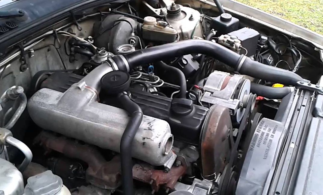 Volvo () D24TIC:  