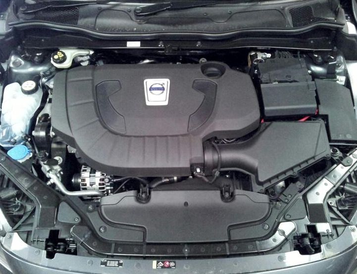 Volvo () D5204T6:  