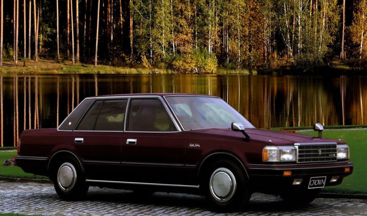 Toyota () Crown VII (S120):  