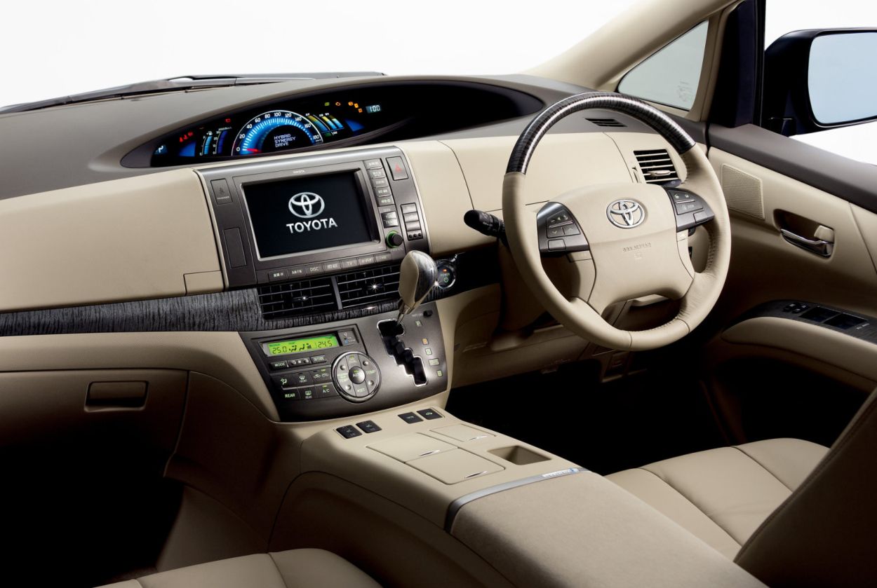 Toyota () Estima III (HR20, XR50):  