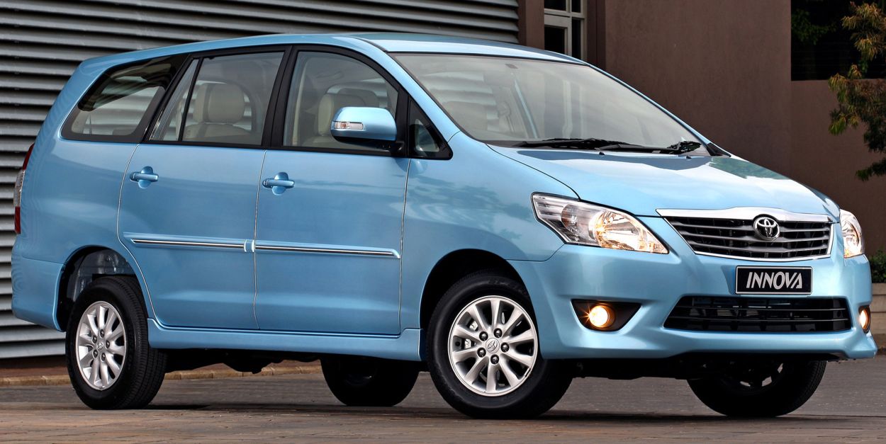 Toyota () Innova I:  