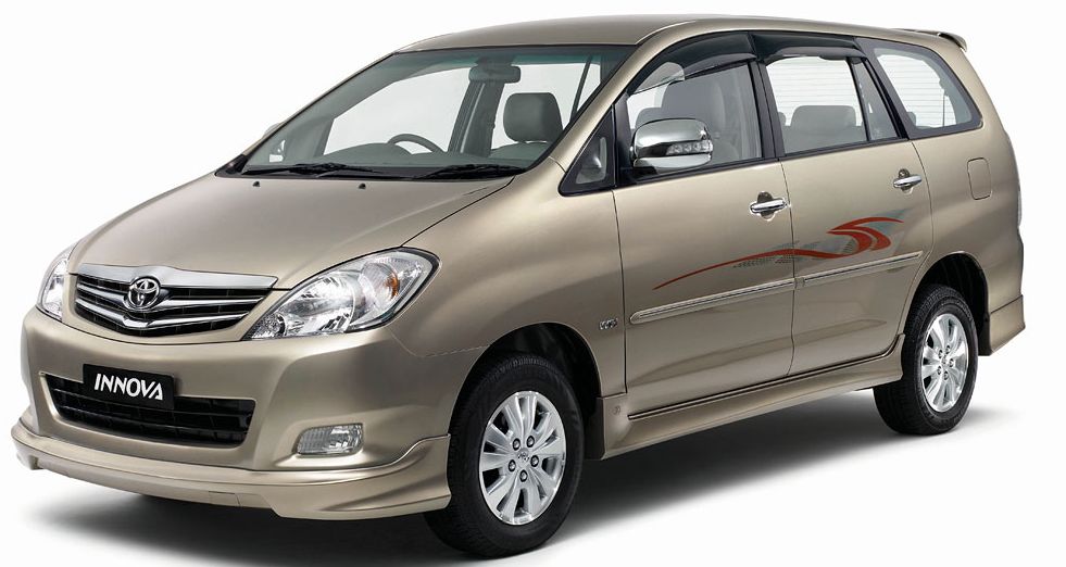 Toyota () Innova I:  