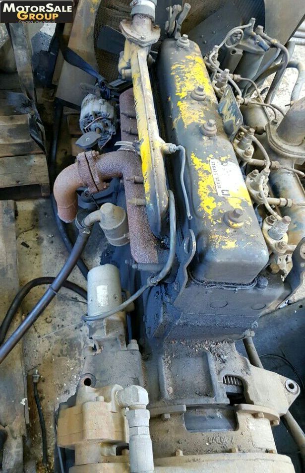 Isuzu () DA120:  