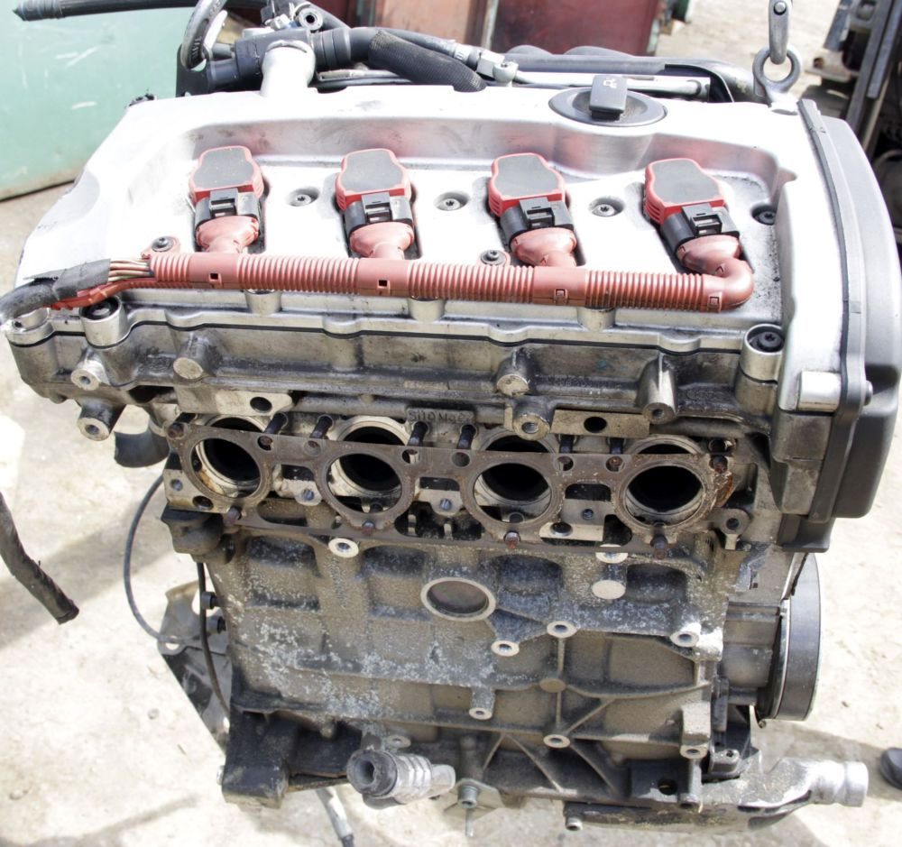 Volkswagen (VW) () ALT:  