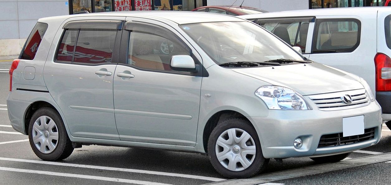 Toyota () Raum II (Z20):  