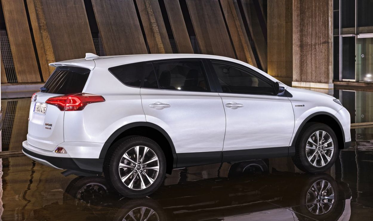 Toyota () RAV-4 IV (XA40):  