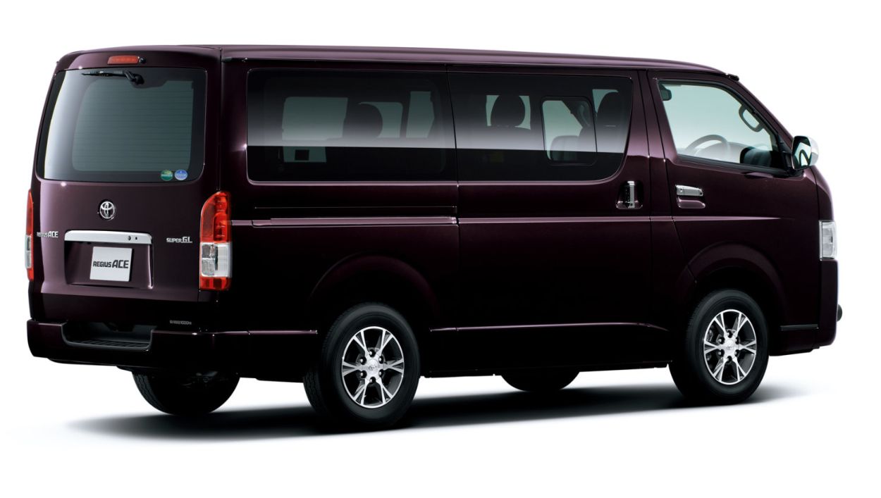 Toyota () Regius Ace II (H200):  
