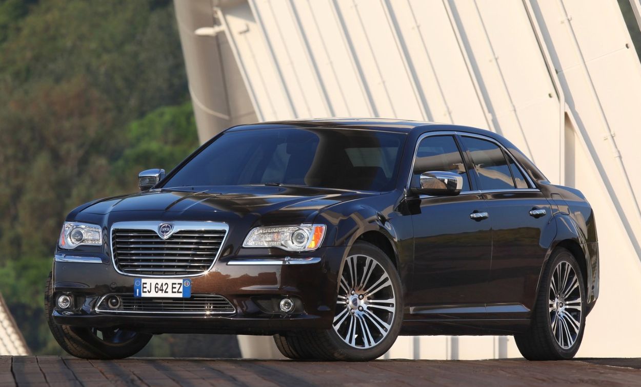 Lancia () Thema II (LX):  