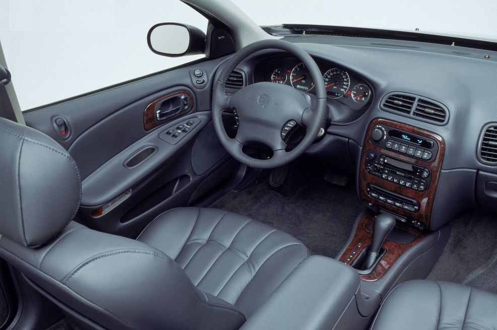 Chrysler () Concorde II:  