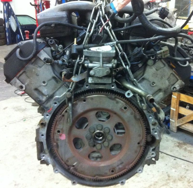 Jaguar () AJ26S V8:  
