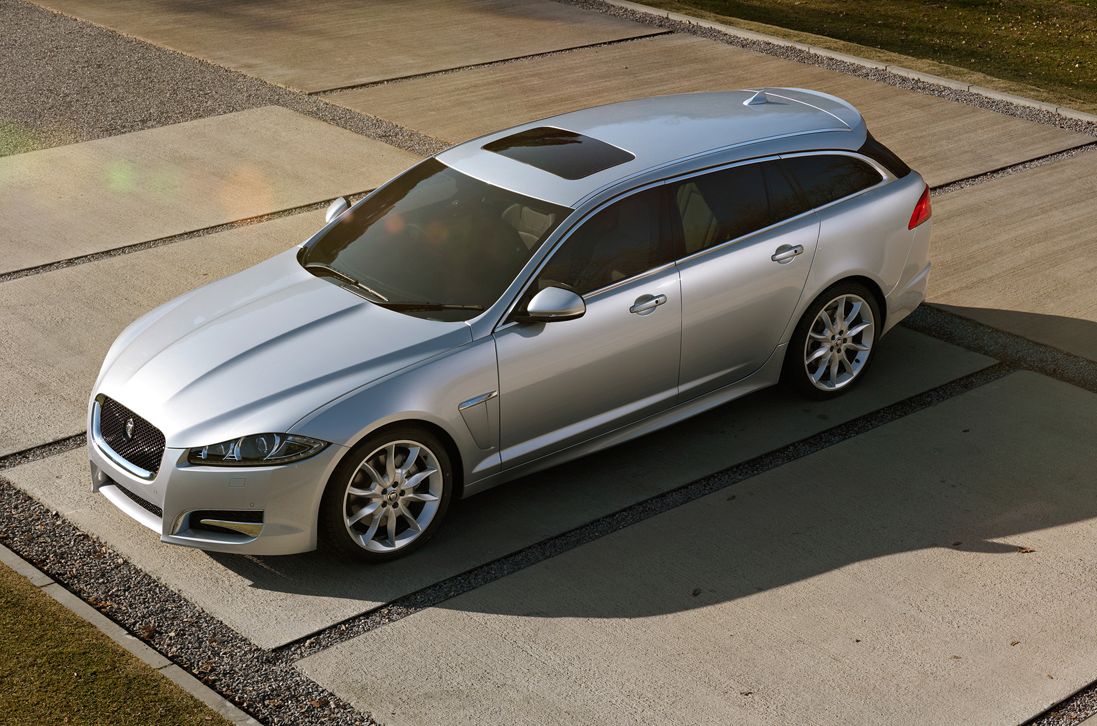 Jaguar () XF (CC9):  