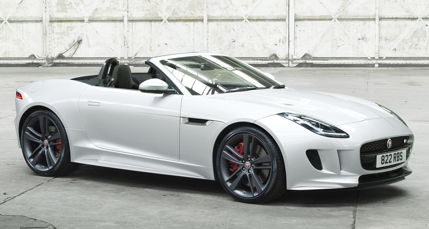 Jaguar () F-Type Cabrio:  