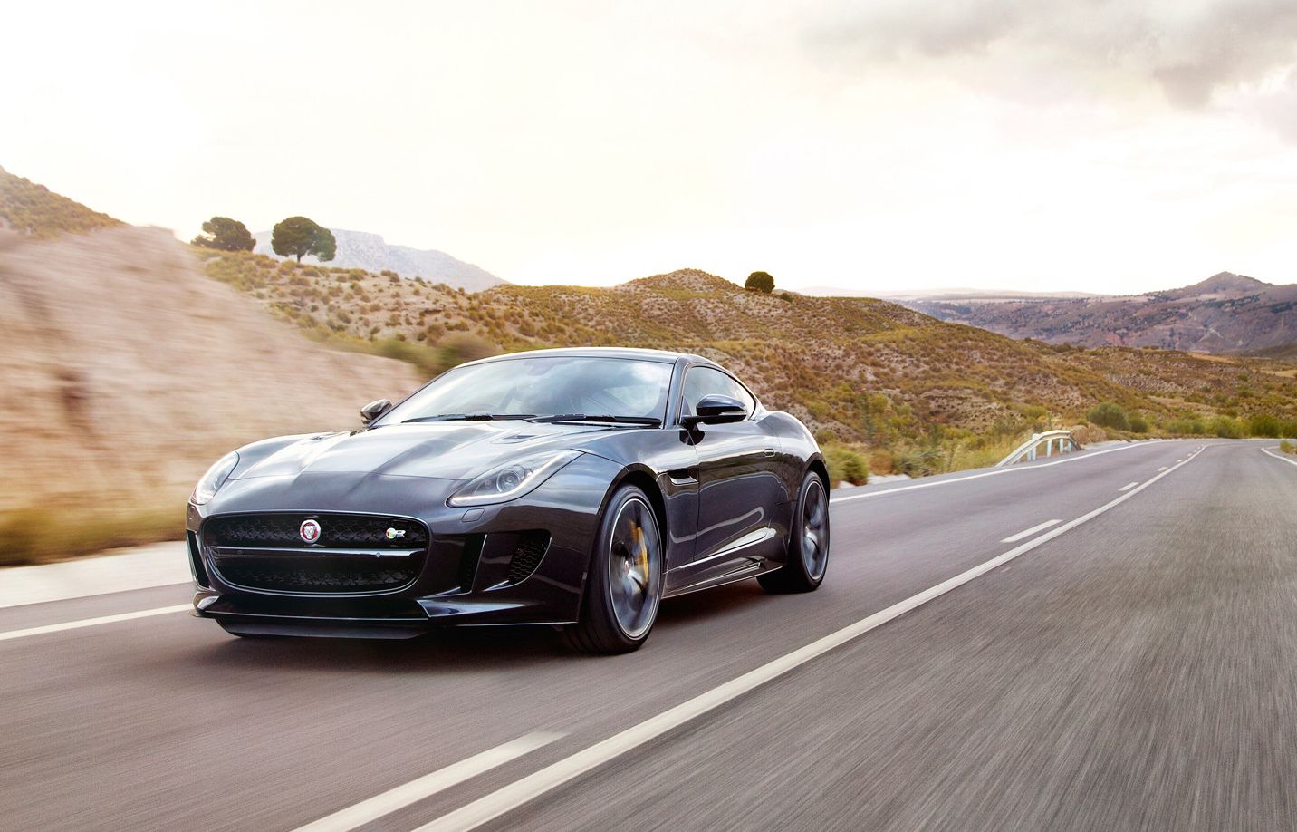 Jaguar () F-Type Coupe:  