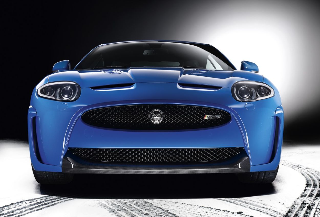 Jaguar () XK Coupe V (X150):  