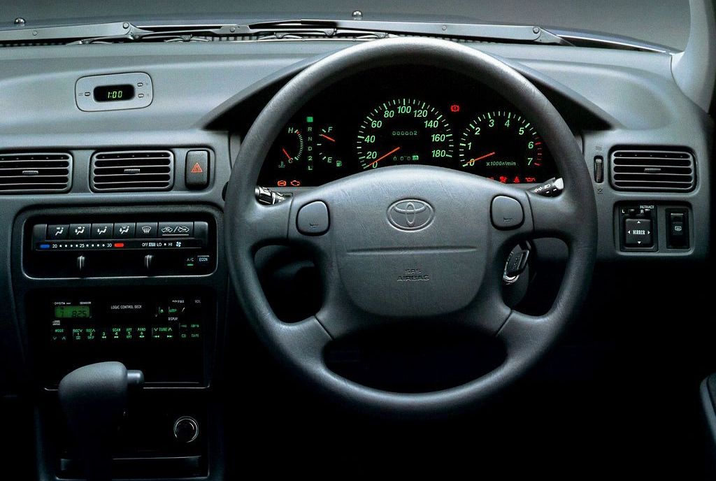 Toyota () Tercel V (L50):  