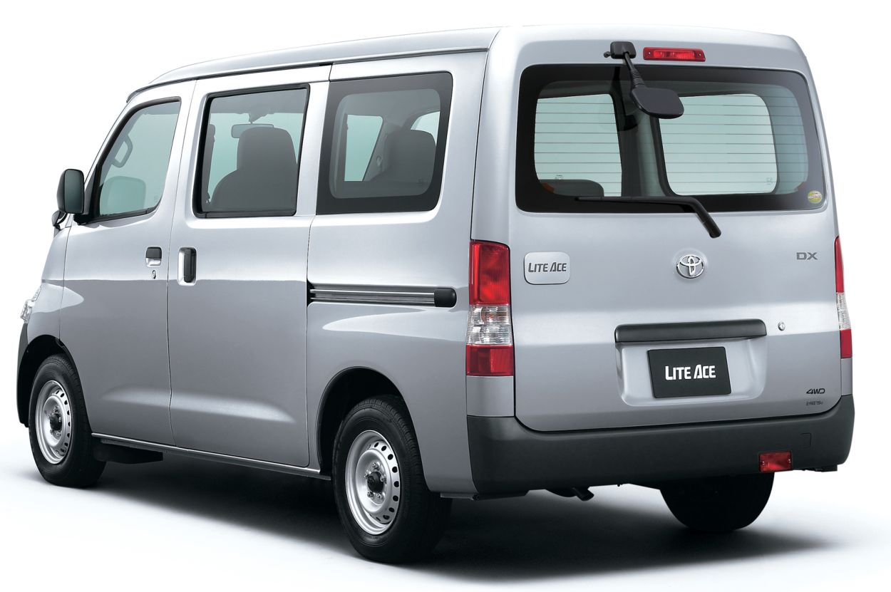Toyota () Town Ace Truck (S400):  