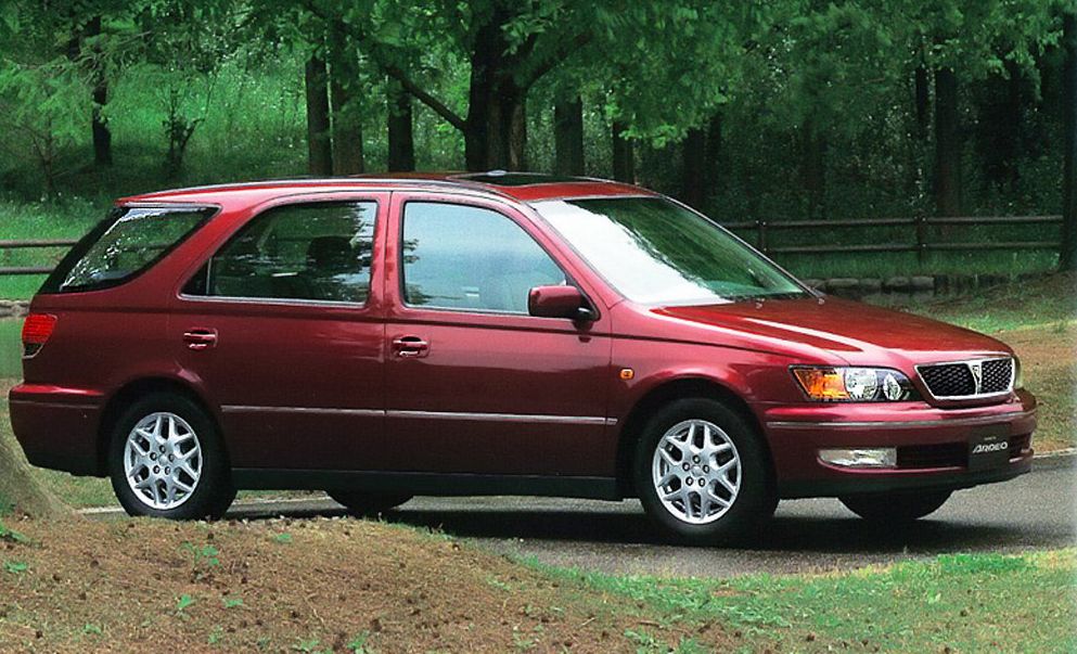 Toyota () Vista Ardeo:  