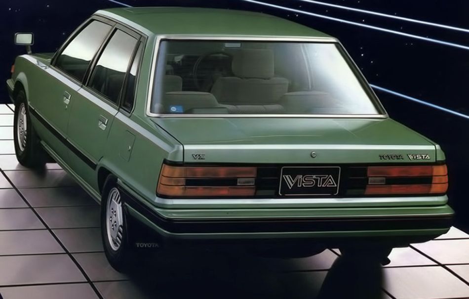 Toyota () Vista I (V10):  