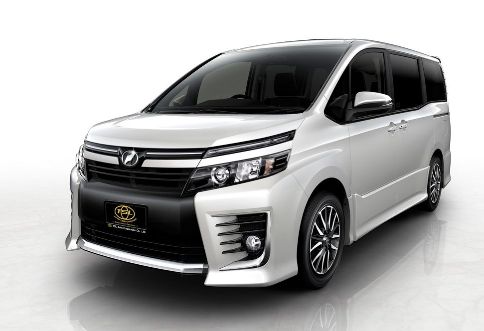 Toyota () Voxy III (R80):  