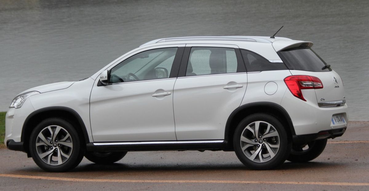 Citroen () C4 Aircross:  