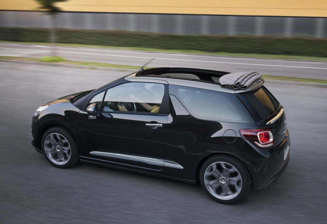 Citroen () DS3 Cabrio:  
