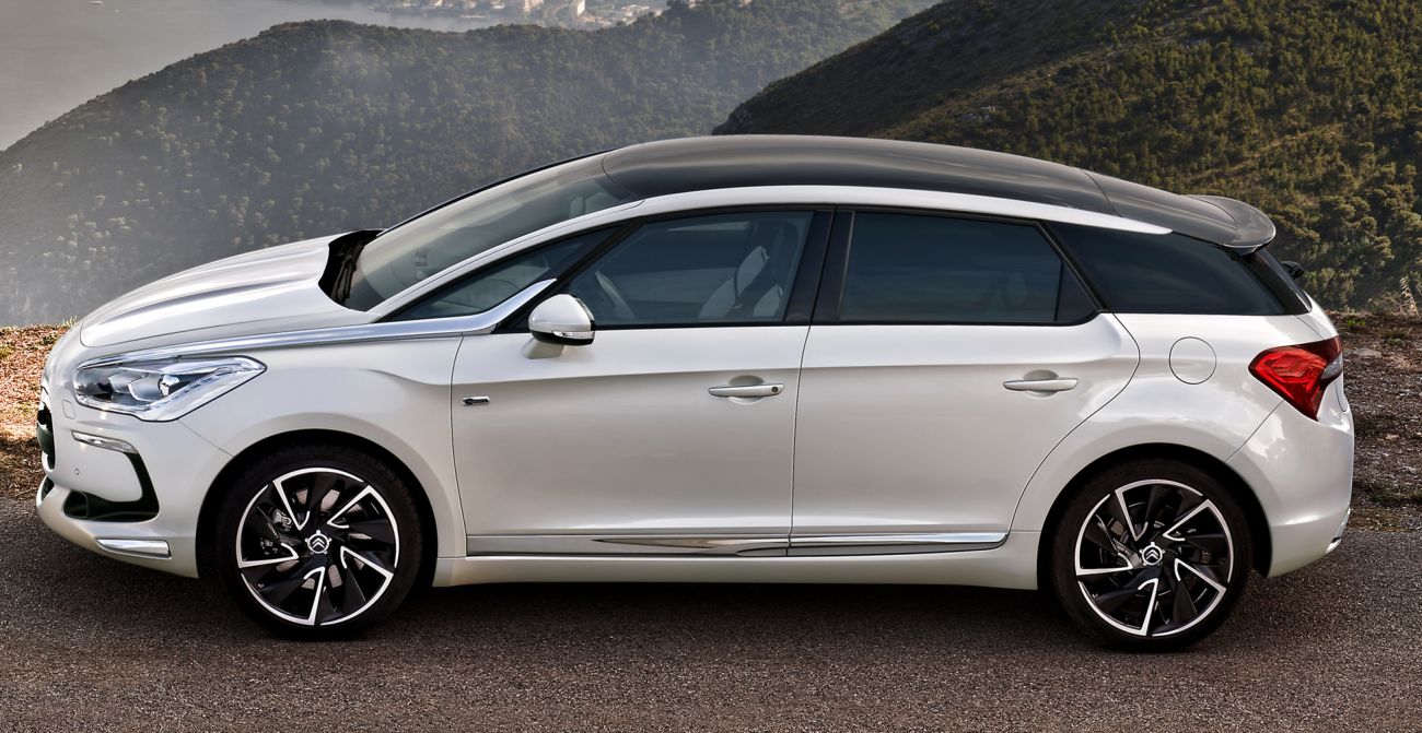 Citroen () DS5:  