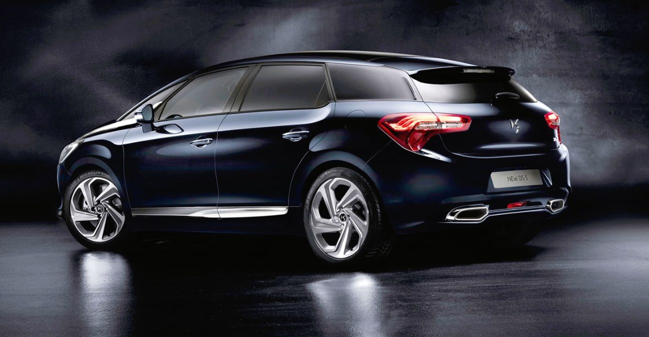 Citroen () DS5:  