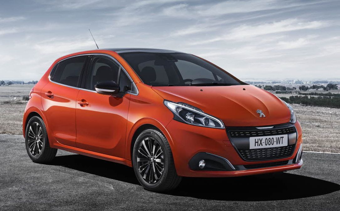 Peugeot () 208:  