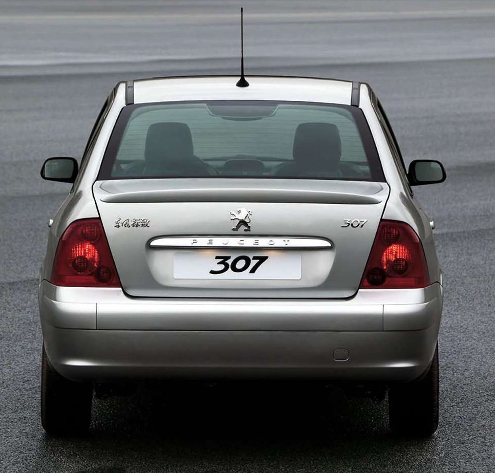 Peugeot () 307 Sedan:  