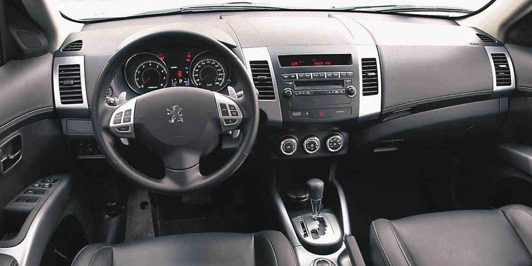 Peugeot () 4007 (GP_):  