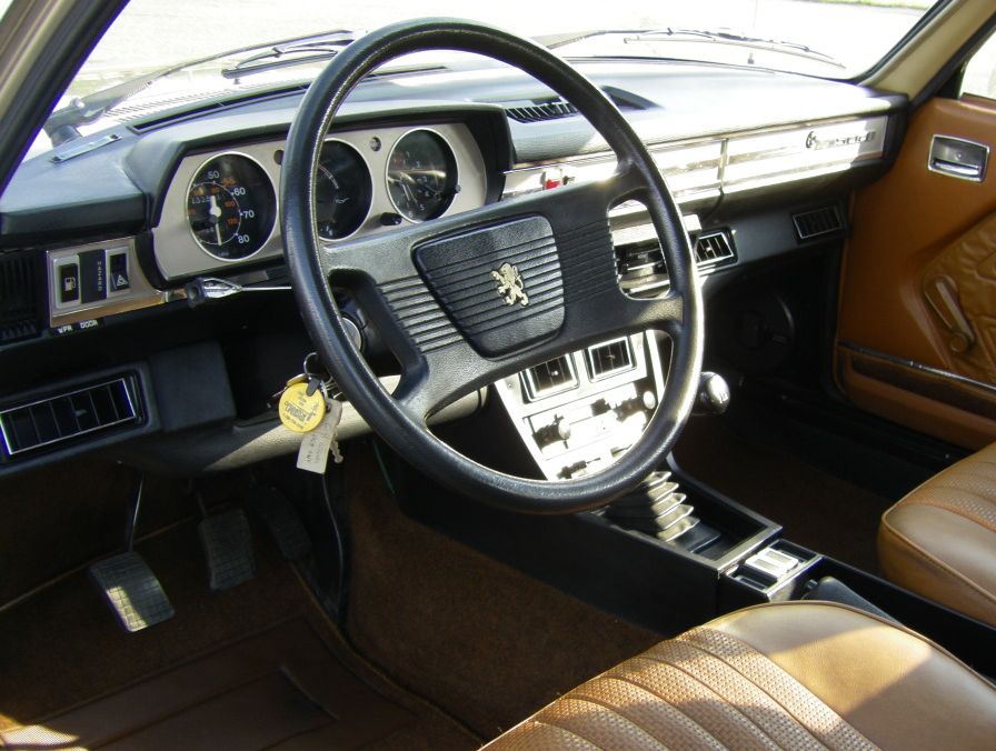 Peugeot () 504 Break:  
