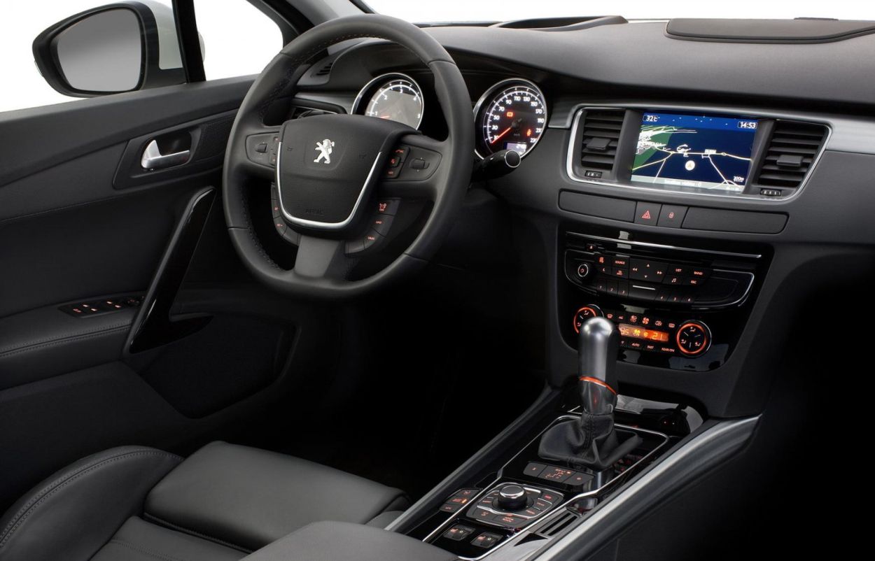 Peugeot () 508 Sedan:  