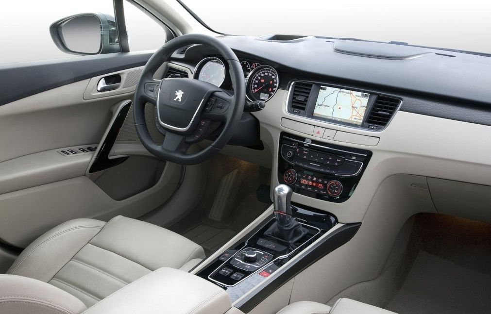 Peugeot () 508 SW:  
