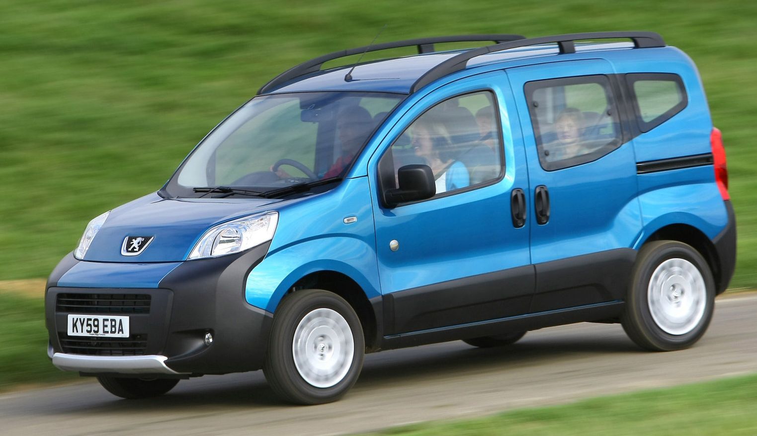 Peugeot () Bipper Tepee:  
