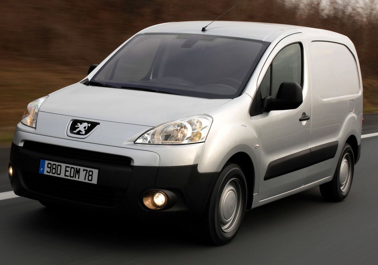 Peugeot () Partner II:  