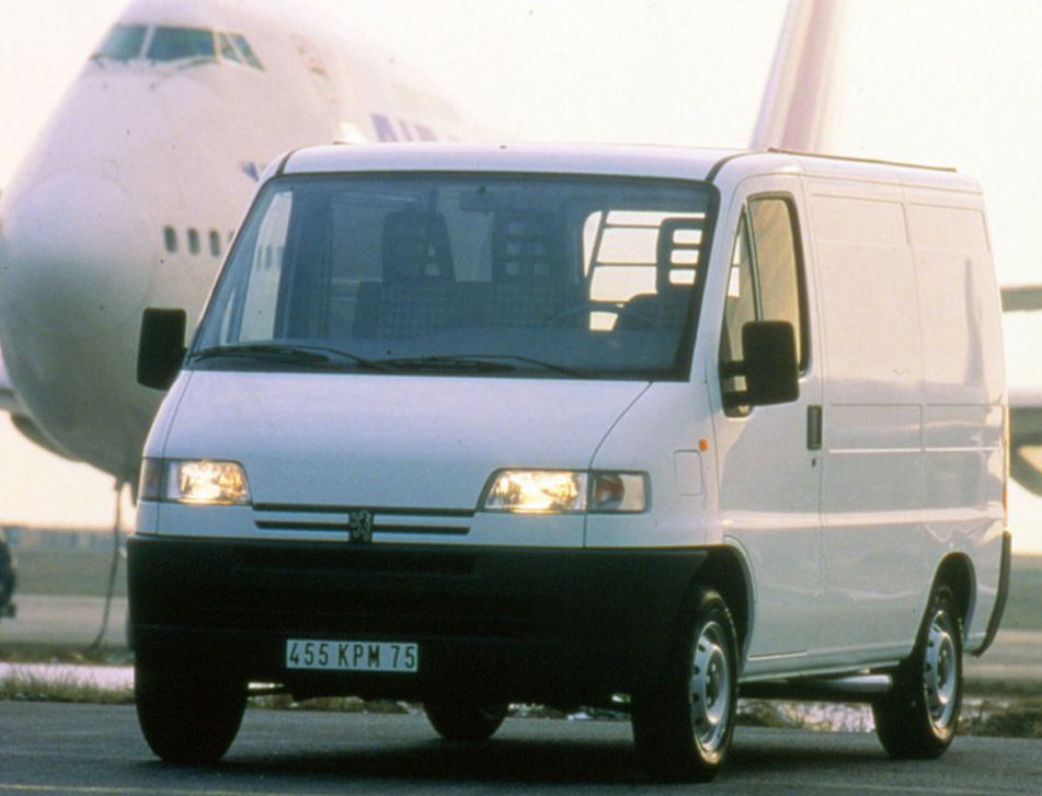 Peugeot () Boxer I Furgon (230L):  