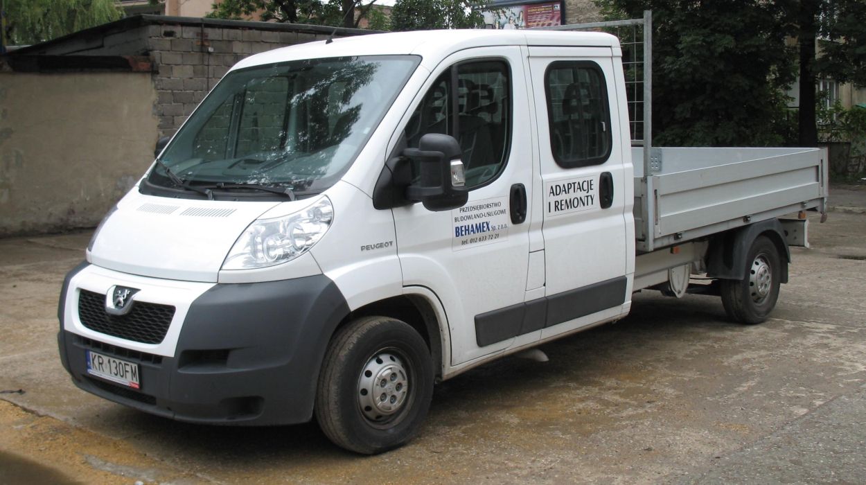 Peugeot () Boxer III:  