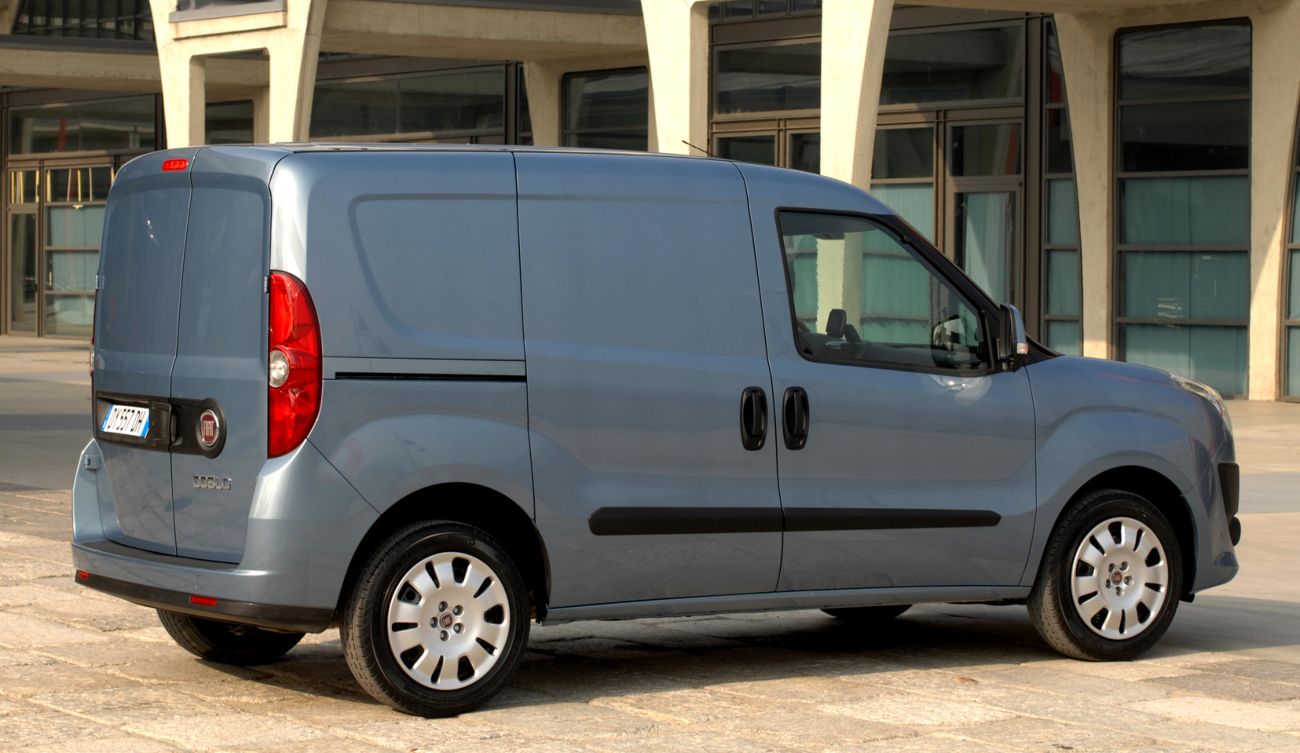 FIAT () Doblo II Cargo (263):  