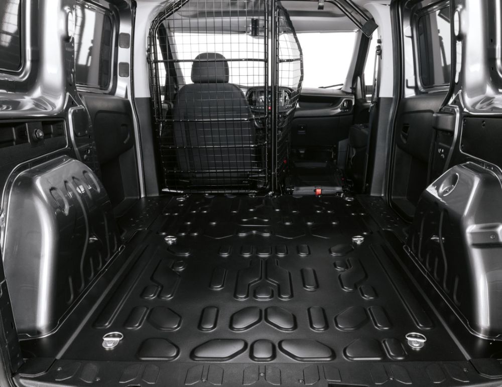 FIAT () Doblo III Cargo:  