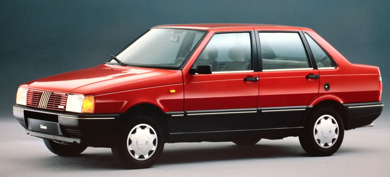 FIAT () Duna (146B):  