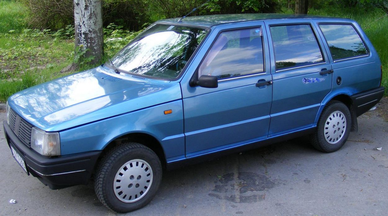 FIAT () Duna Weekend (146B):  