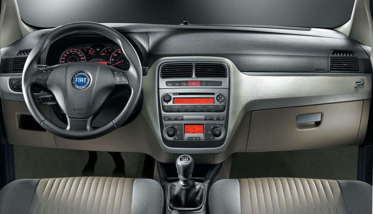 FIAT () Grande Punto (199):  